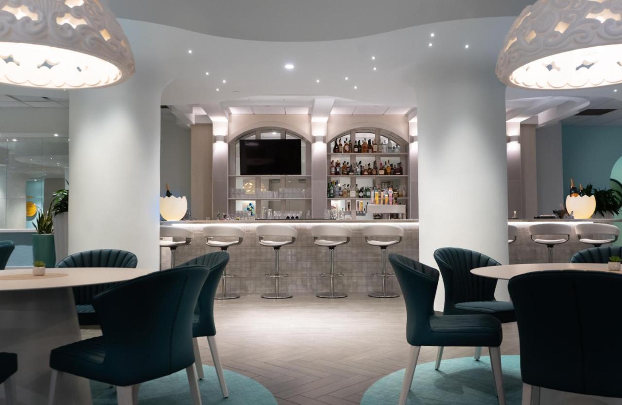 Hotel Arts YYC Esterno foto