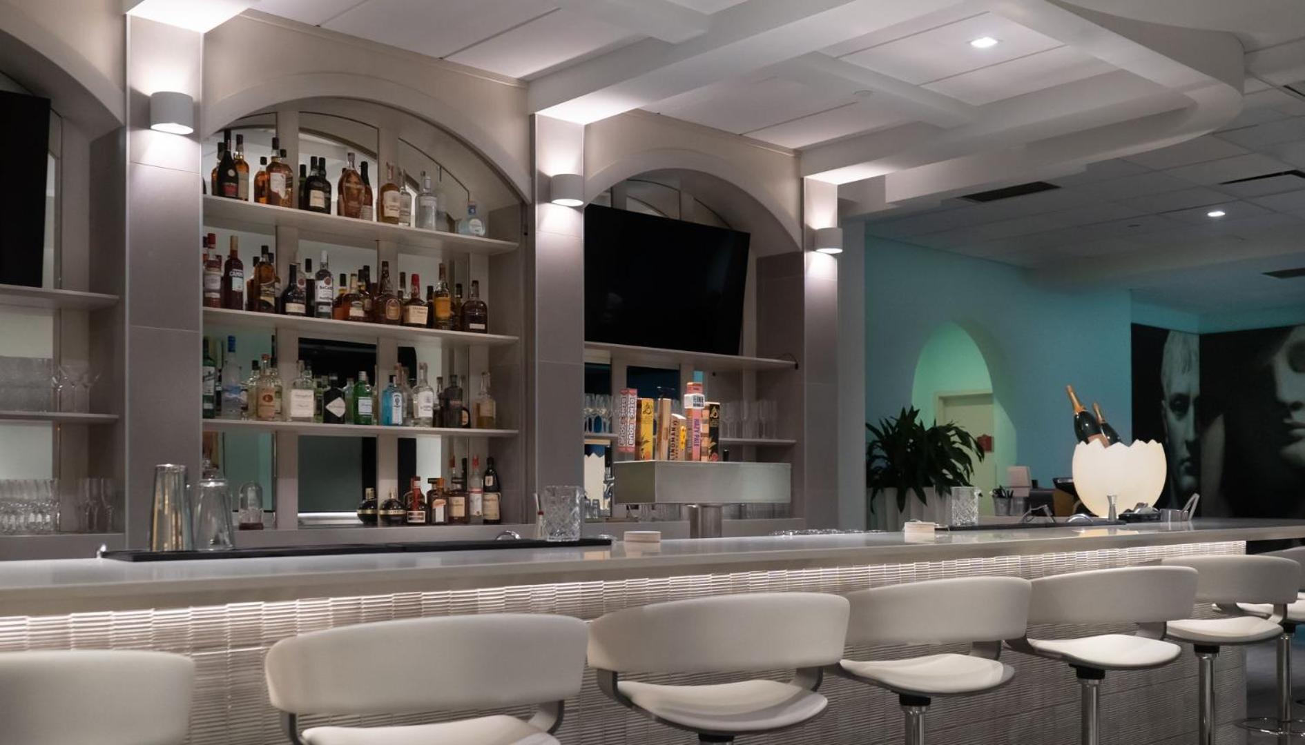 Hotel Arts YYC Esterno foto